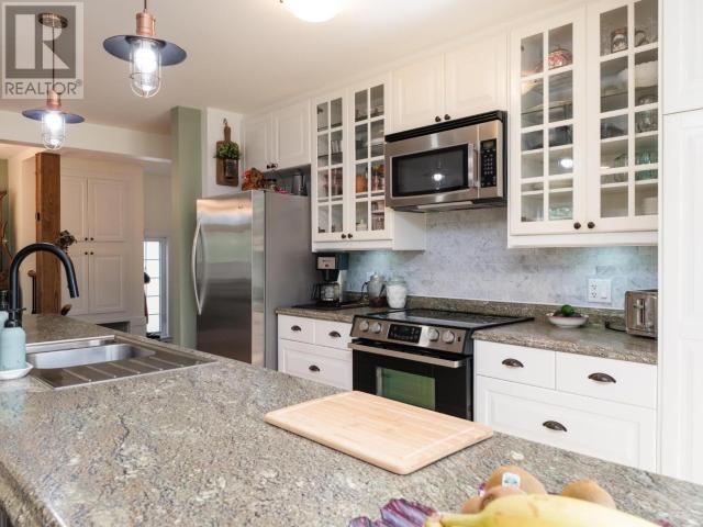 116 Lowell Street, Haines Junction, Yukon  Y0B 1L0 - Photo 13 - 16579