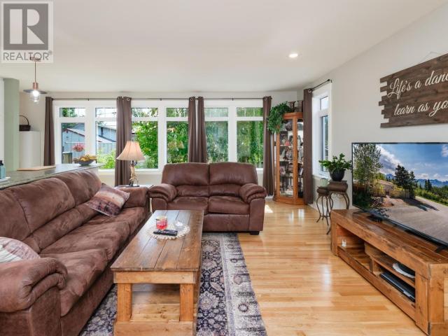 116 Lowell Street, Haines Junction, Yukon  Y0B 1L0 - Photo 15 - 16579