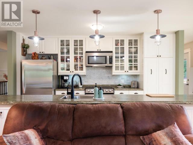 116 Lowell Street, Haines Junction, Yukon  Y0B 1L0 - Photo 14 - 16579