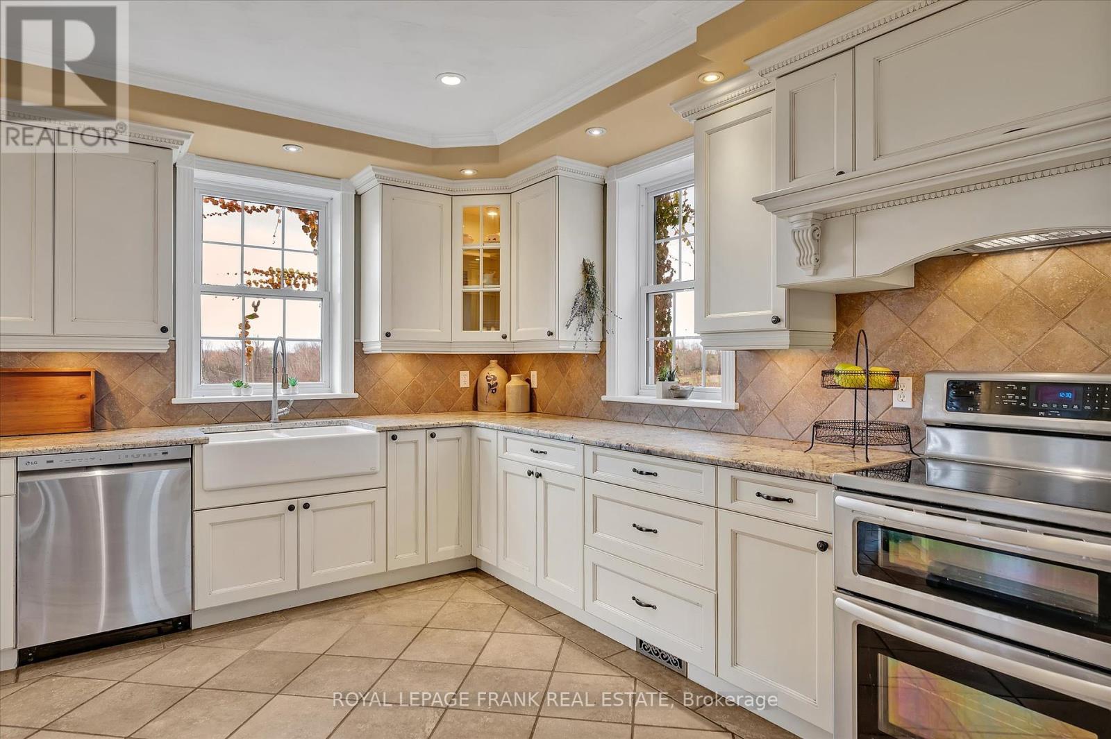 1060 Centre Line, Selwyn, Ontario  K9J 6X5 - Photo 11 - X12297549