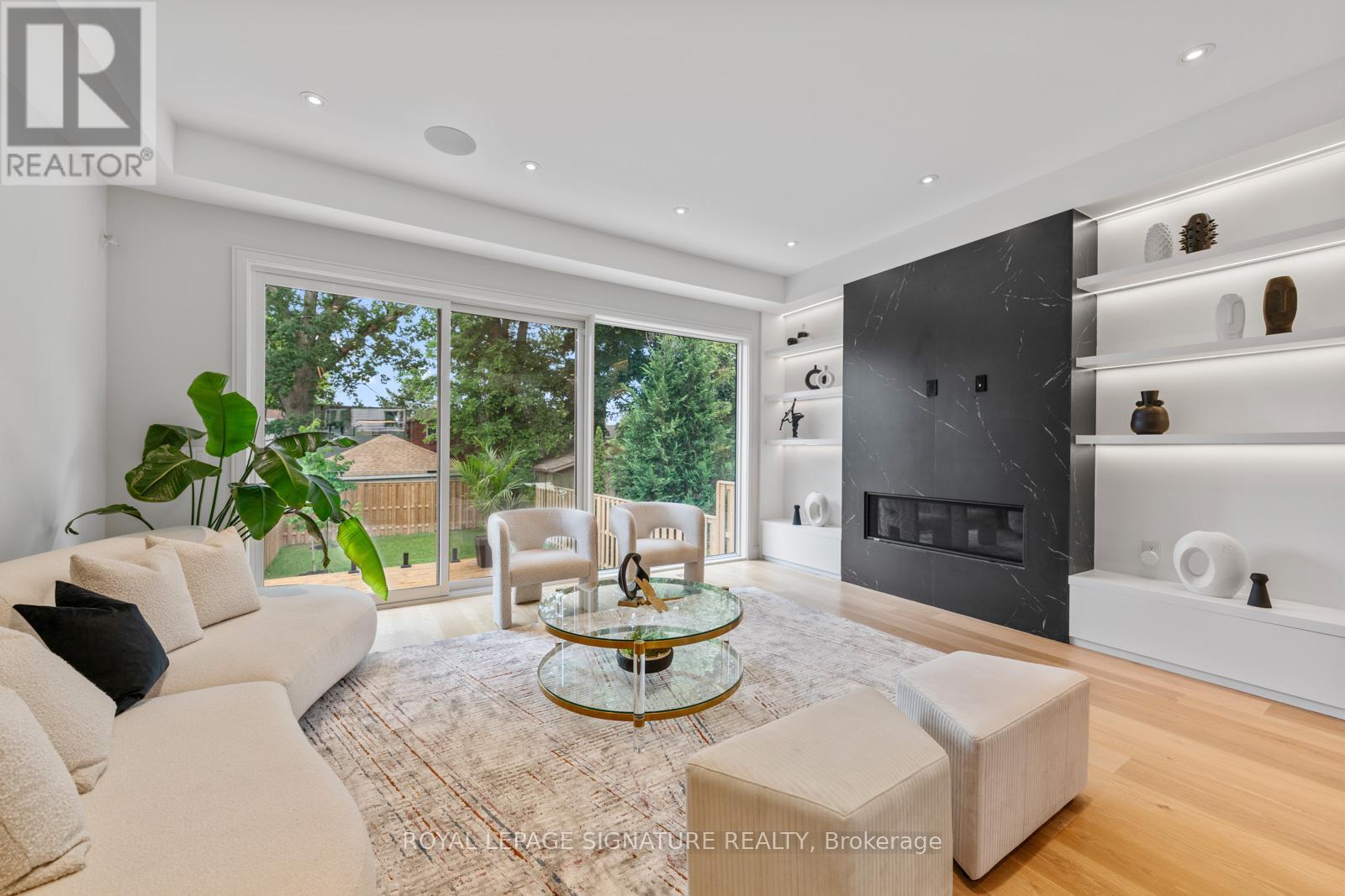 105 Gledhill Avenue, Toronto, Ontario  M4C 5K7 - Photo 15 - E12286514