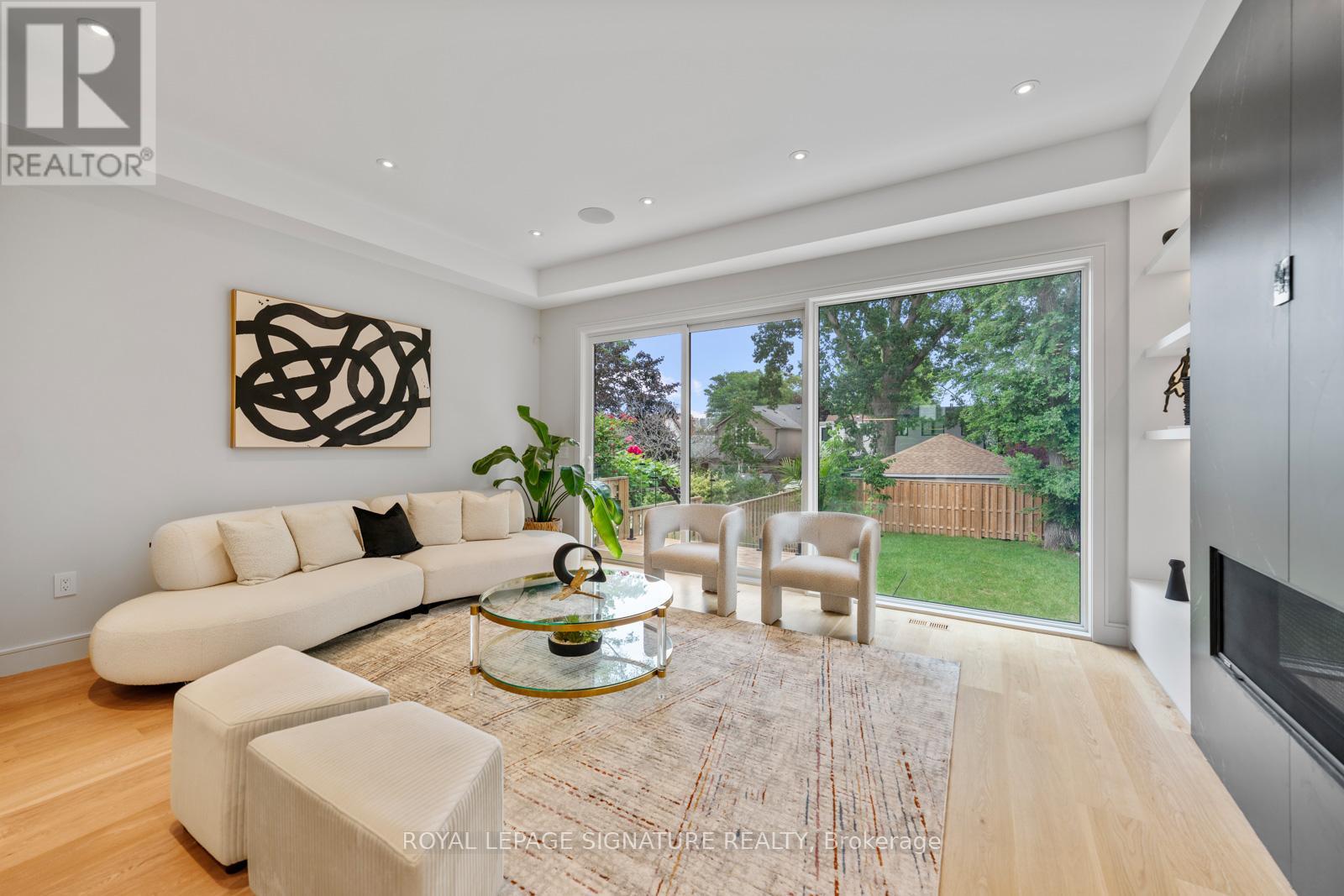 105 Gledhill Avenue, Toronto, Ontario  M4C 5K7 - Photo 14 - E12286514