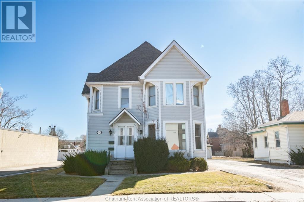 Property at 342 KING STREET West image 3