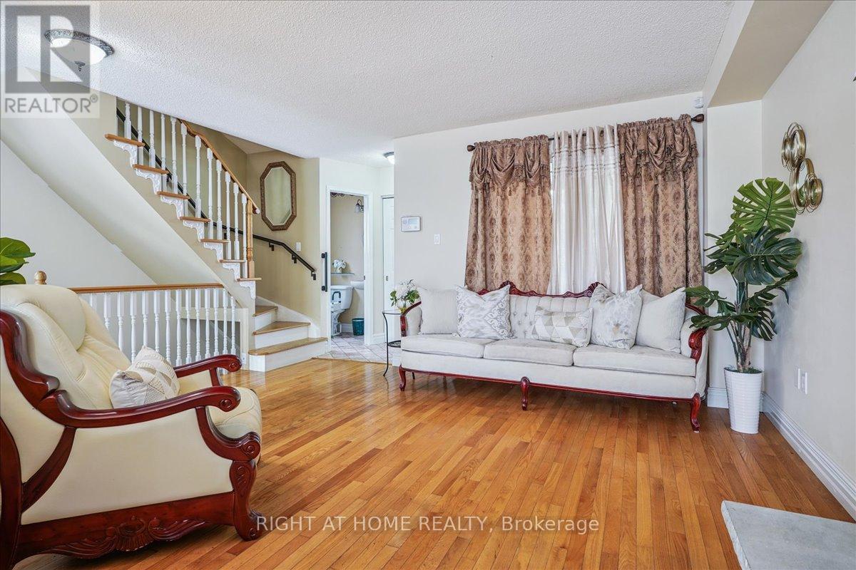 Property at 35 MILLINGTON CRESCENT image 5