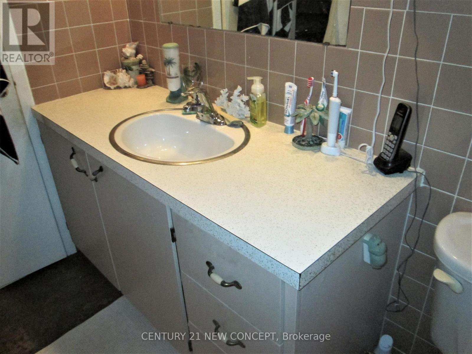 580 Digby Avenue, Oshawa, Ontario  L1G 1W6 - Photo 24 - E12297439