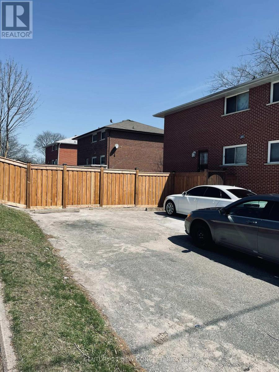 580 Digby Avenue, Oshawa, Ontario  L1G 1W6 - Photo 2 - E12297449
