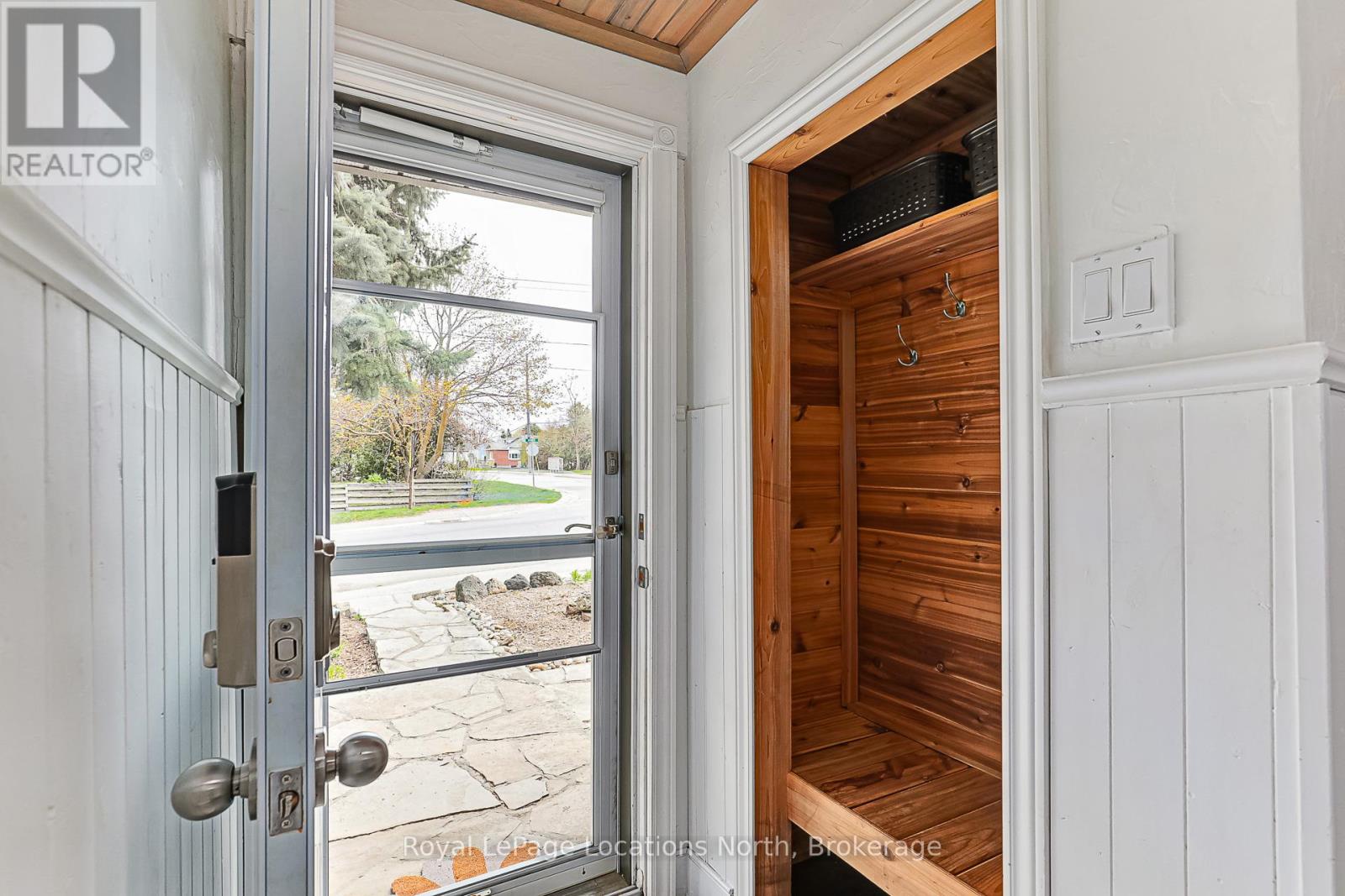 84 Sykes Street S, Meaford, Ontario  N4L 1E3 - Photo 4 - X12297571