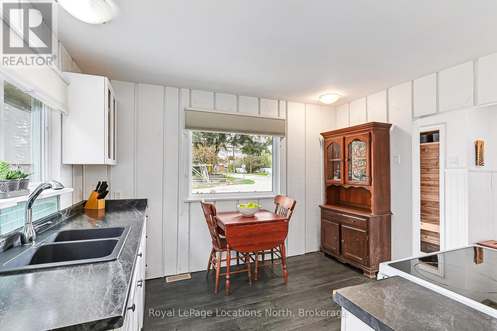 84 Sykes Street S, Meaford, Ontario  N4L 1E3 - Photo 8 - X12297571