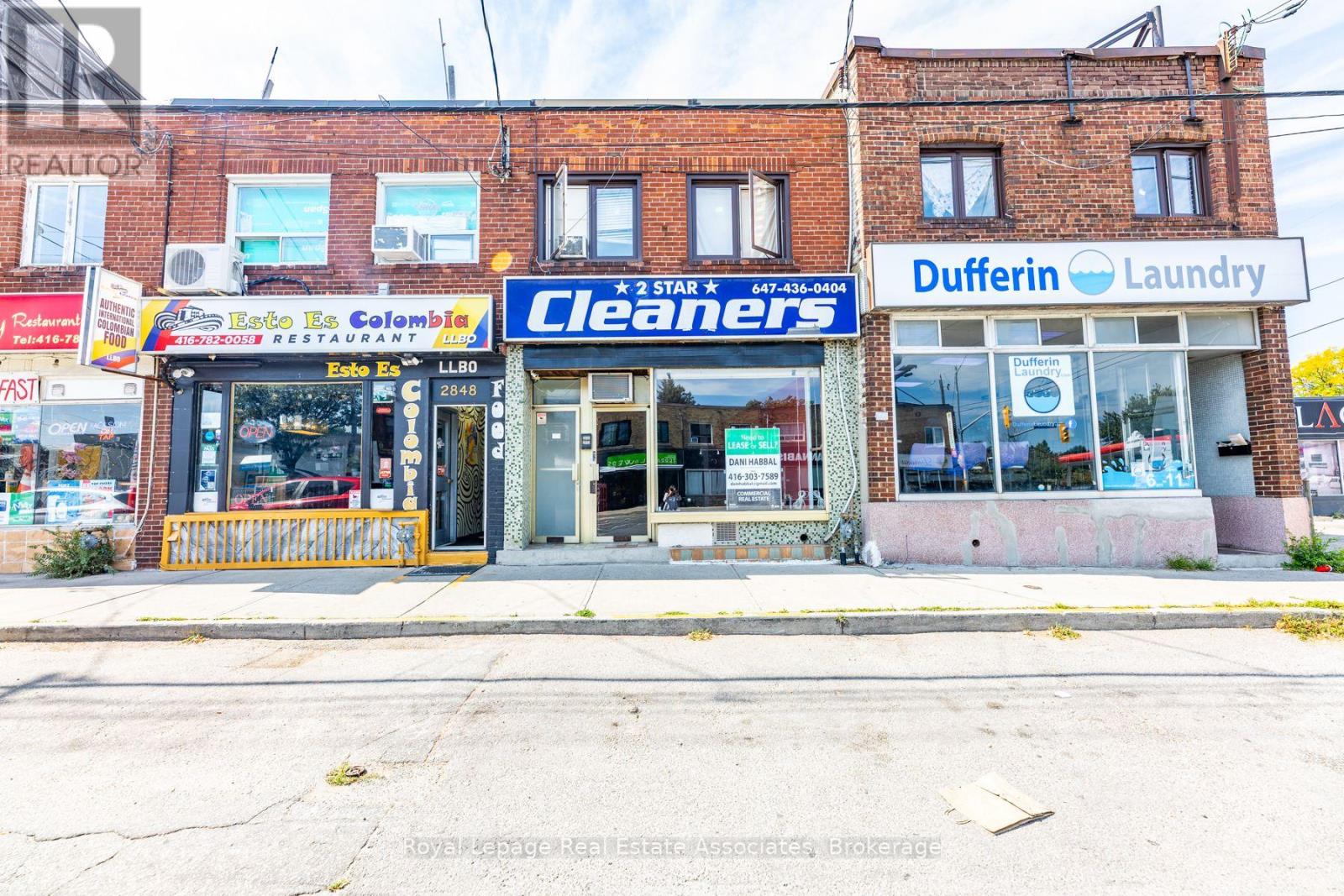 2850 Dufferin Street, Toronto (Yorkdale-Glen Park), Ontario  M6B 3S3 - Photo 4 - W12297423