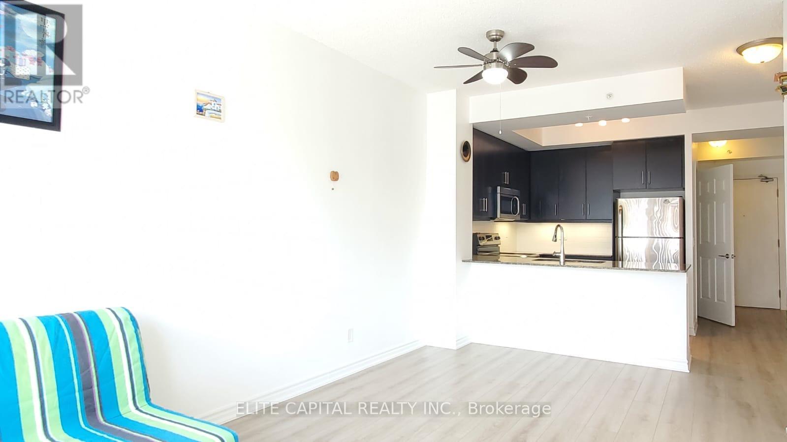 904 - 15 James Finlay Way, Toronto, Ontario  M3M 0B3 - Photo 6 - W12297490