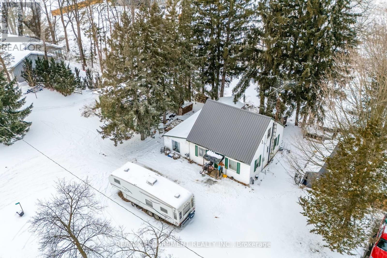 211 Thompson Road W, Norfolk, Ontario  N0E 1Y0 - Photo 14 - X12297451