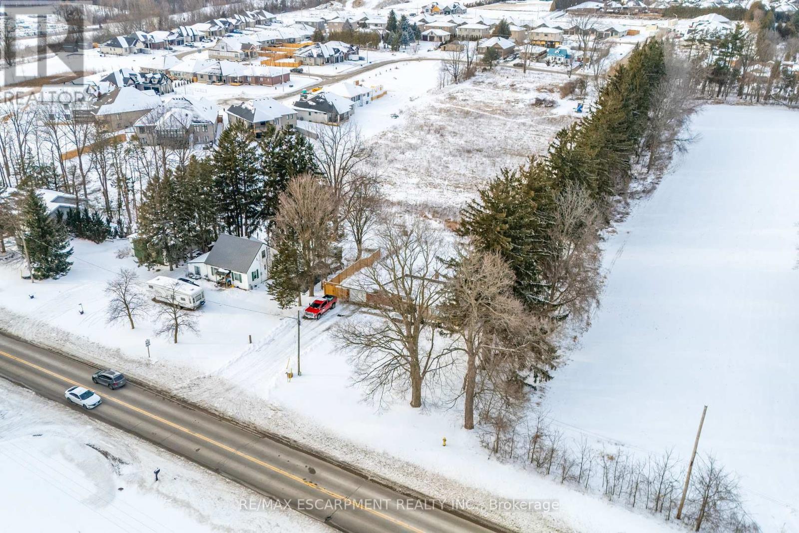 211 Thompson Road W, Norfolk, Ontario  N0E 1Y0 - Photo 2 - X12297451