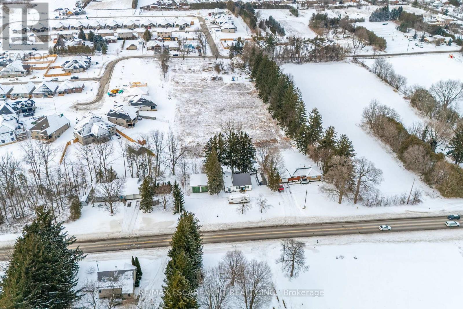 211 Thompson Road W, Norfolk, Ontario  N0E 1Y0 - Photo 3 - X12297451
