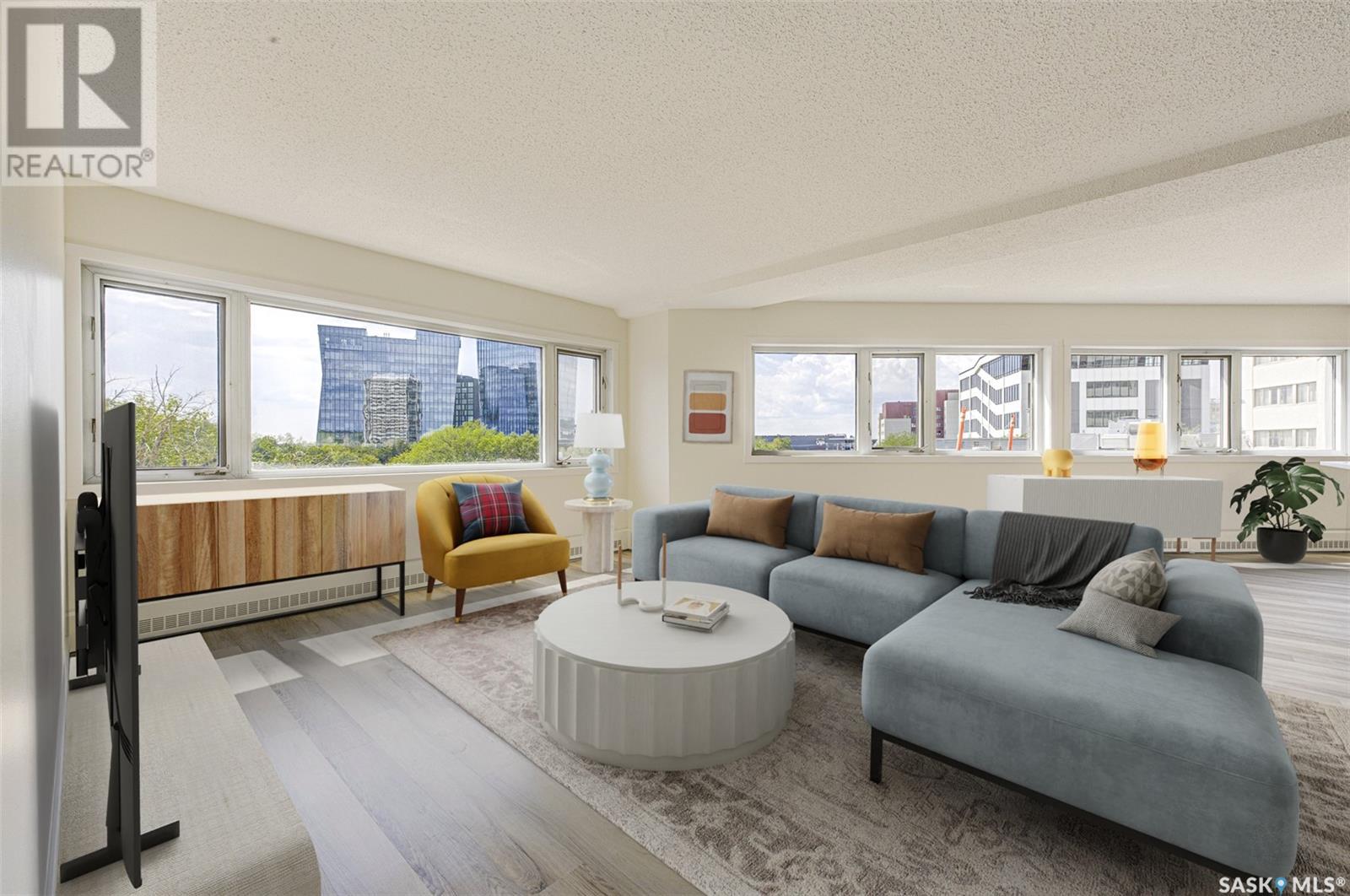 Property at 470 424 Spadina CRESCENT E image 1