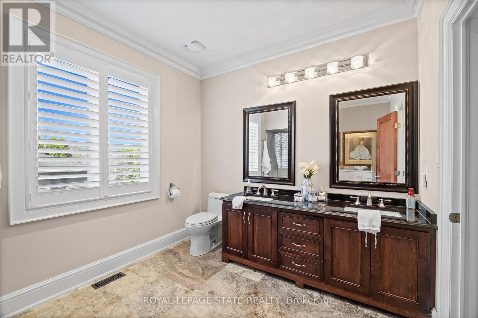 211 Lewis Road, Hamilton, Ontario  L8E 5G7 - Photo 25 - X12054936