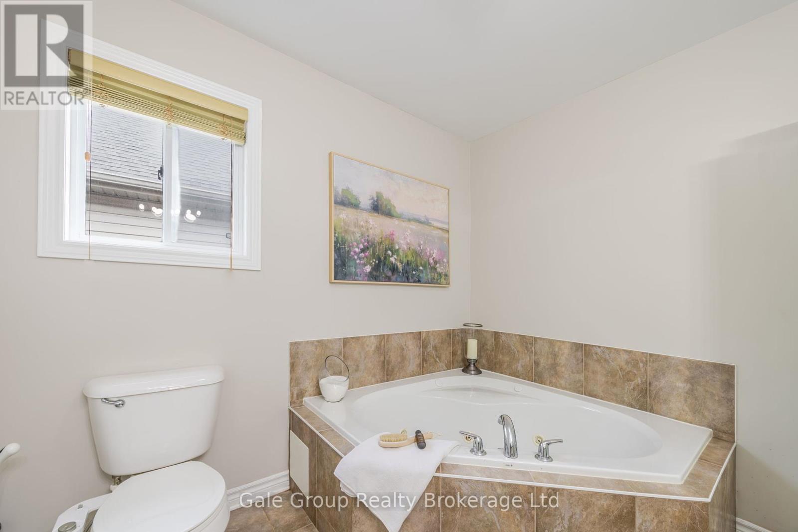 1360 Blackmaple Drive, London East, Ontario  N5Y 6H5 - Photo 33 - X12297633