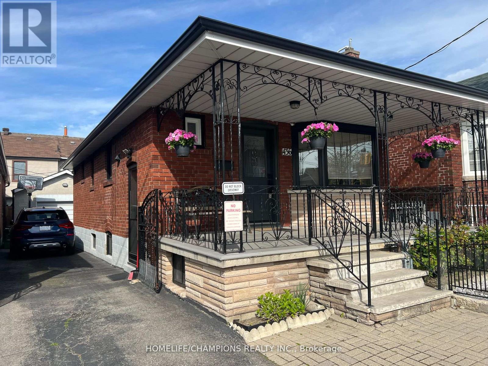 Property at 436 OAKWOOD AVENUE image 2