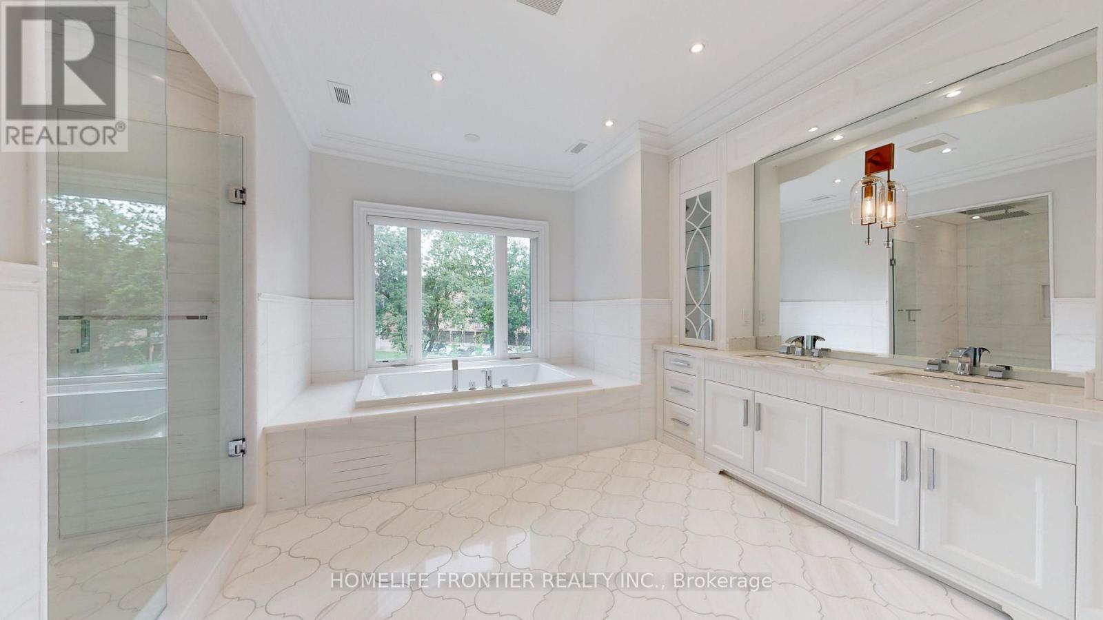 73 Lord Seaton Road, Toronto, Ontario  M2P 1K6 - Photo 16 - C12297628