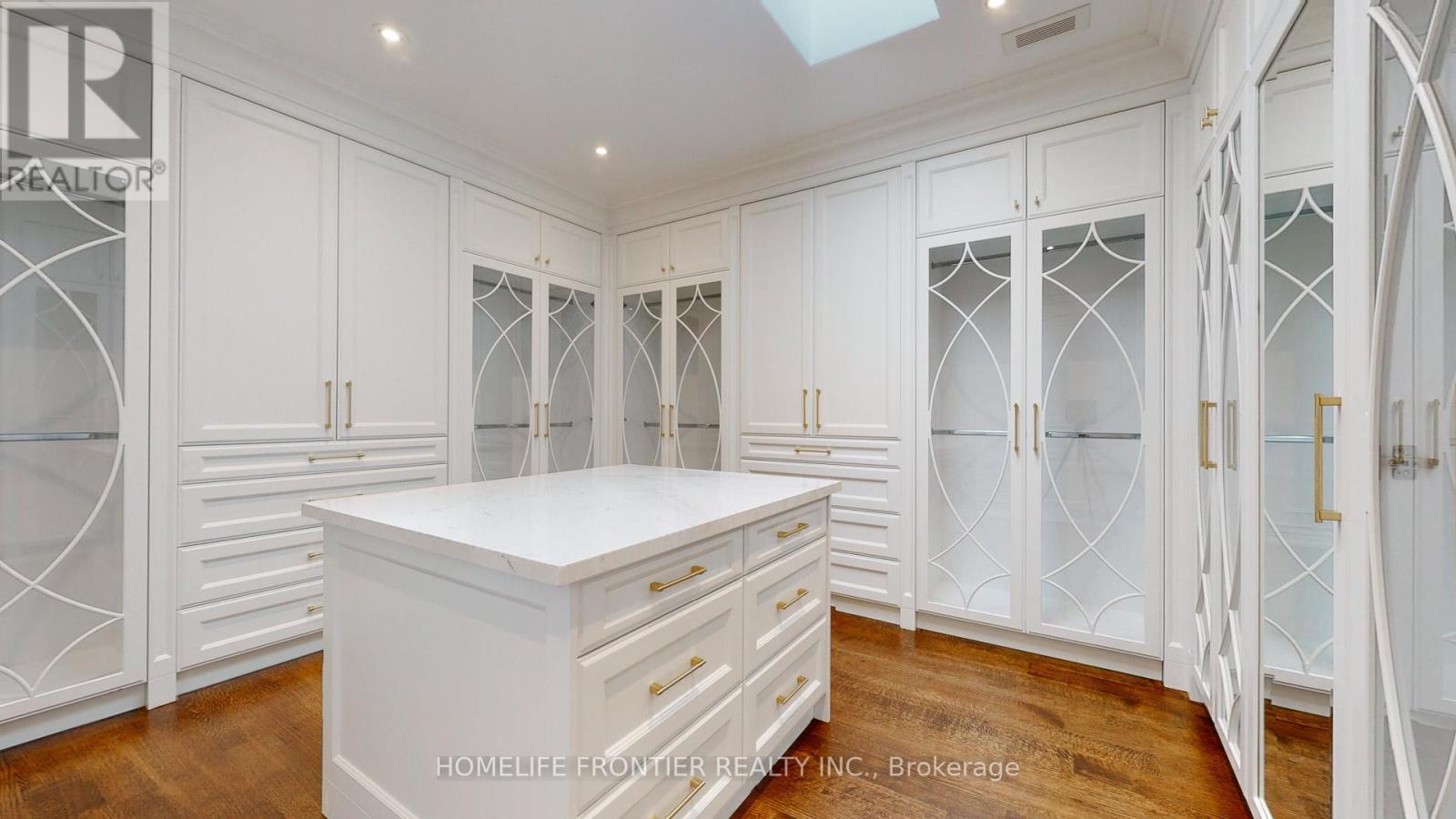 73 Lord Seaton Road, Toronto, Ontario  M2P 1K6 - Photo 17 - C12297628