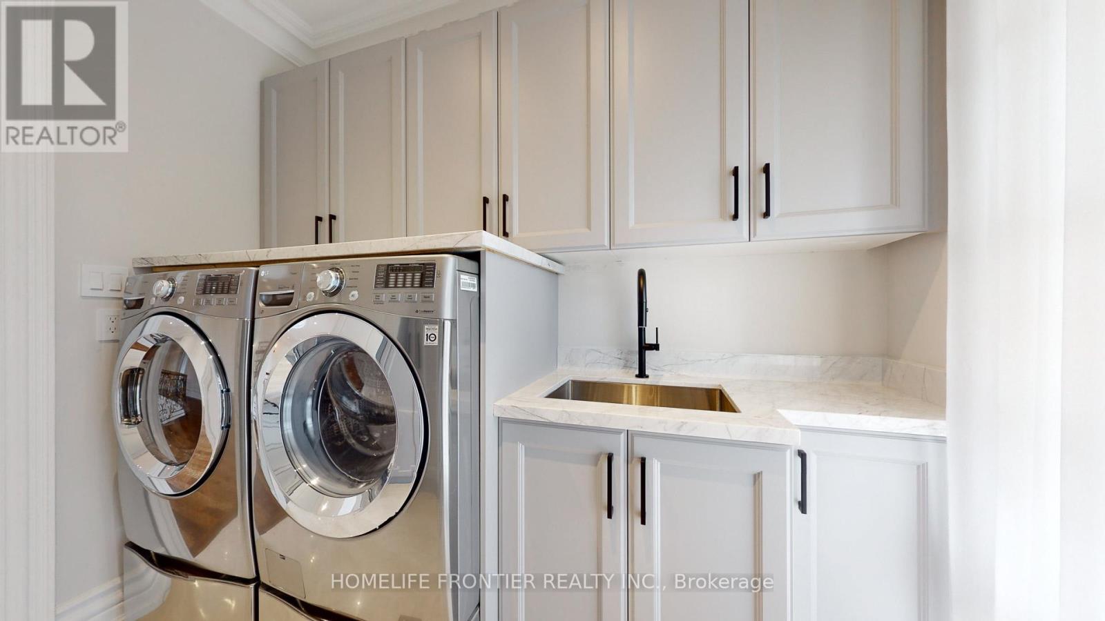 73 Lord Seaton Road, Toronto, Ontario  M2P 1K6 - Photo 20 - C12297628