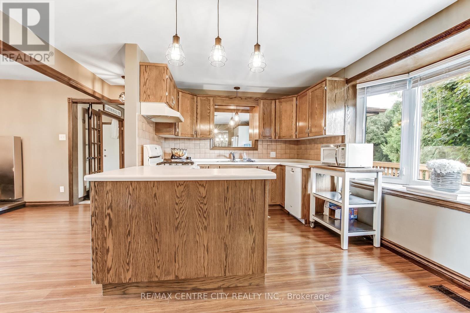 42508 Truman Line, Central Elgin, Ontario  N5P 3T1 - Photo 10 - X12297769