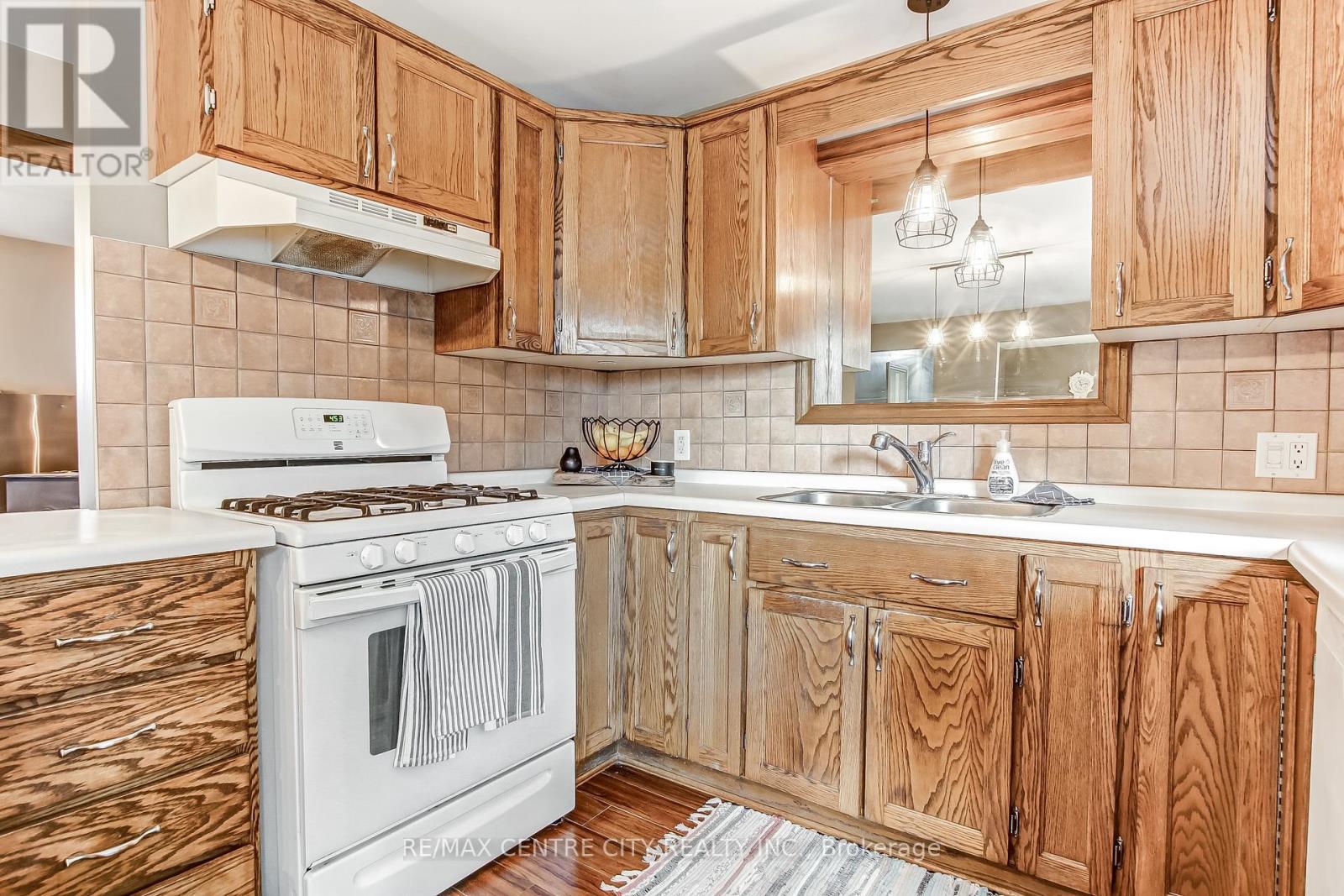 42508 Truman Line, Central Elgin, Ontario  N5P 3T1 - Photo 11 - X12297769