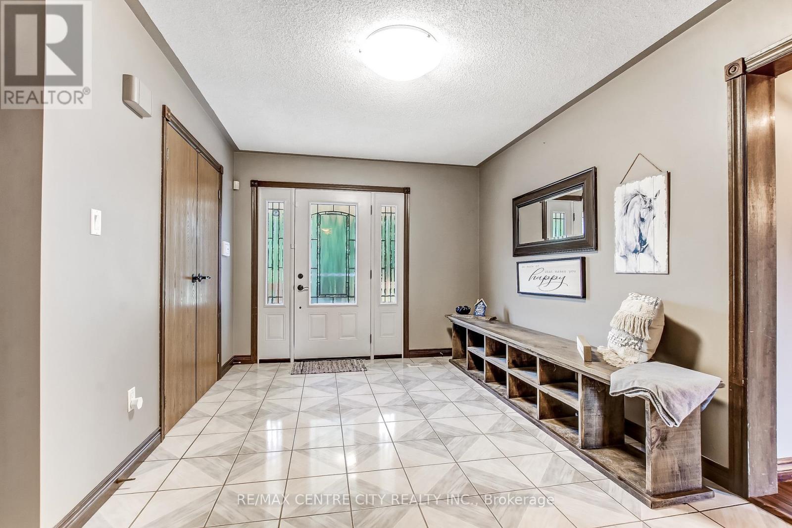 42508 Truman Line, Central Elgin, Ontario  N5P 3T1 - Photo 6 - X12297769