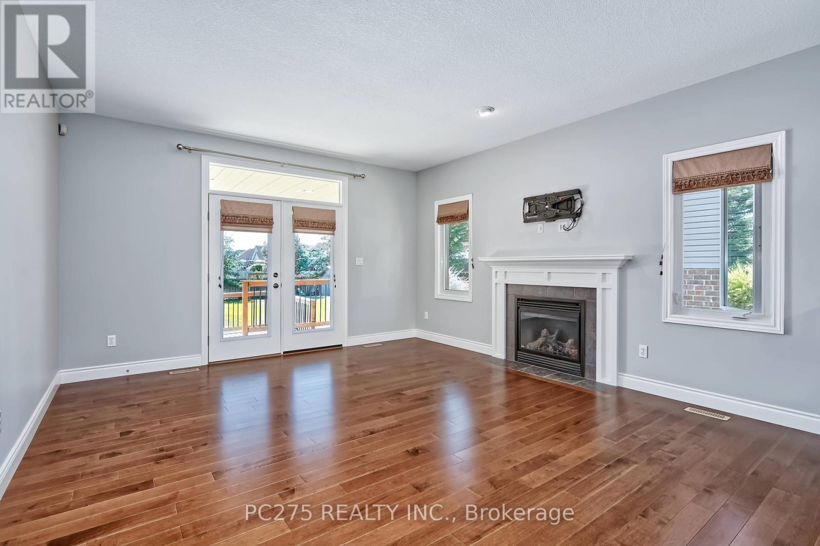 41 Park Place, Tillsonburg, Ontario  N4G 0B8 - Photo 12 - X12297775