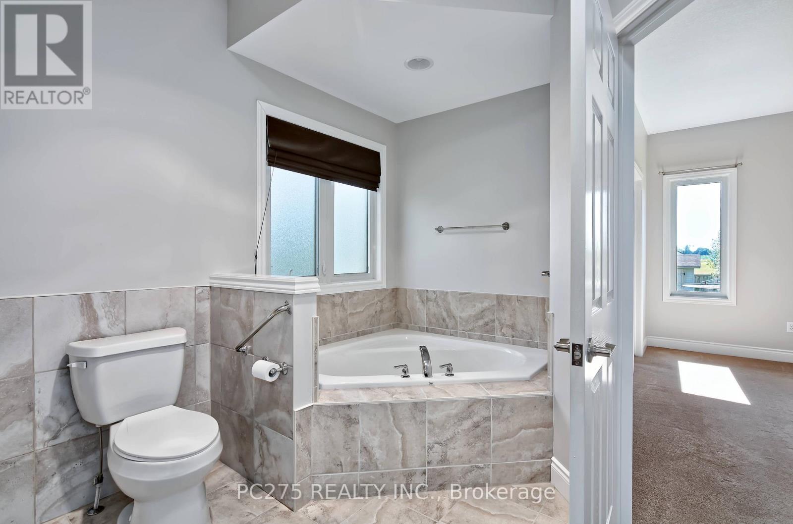 41 Park Place, Tillsonburg, Ontario  N4G 0B8 - Photo 22 - X12297775
