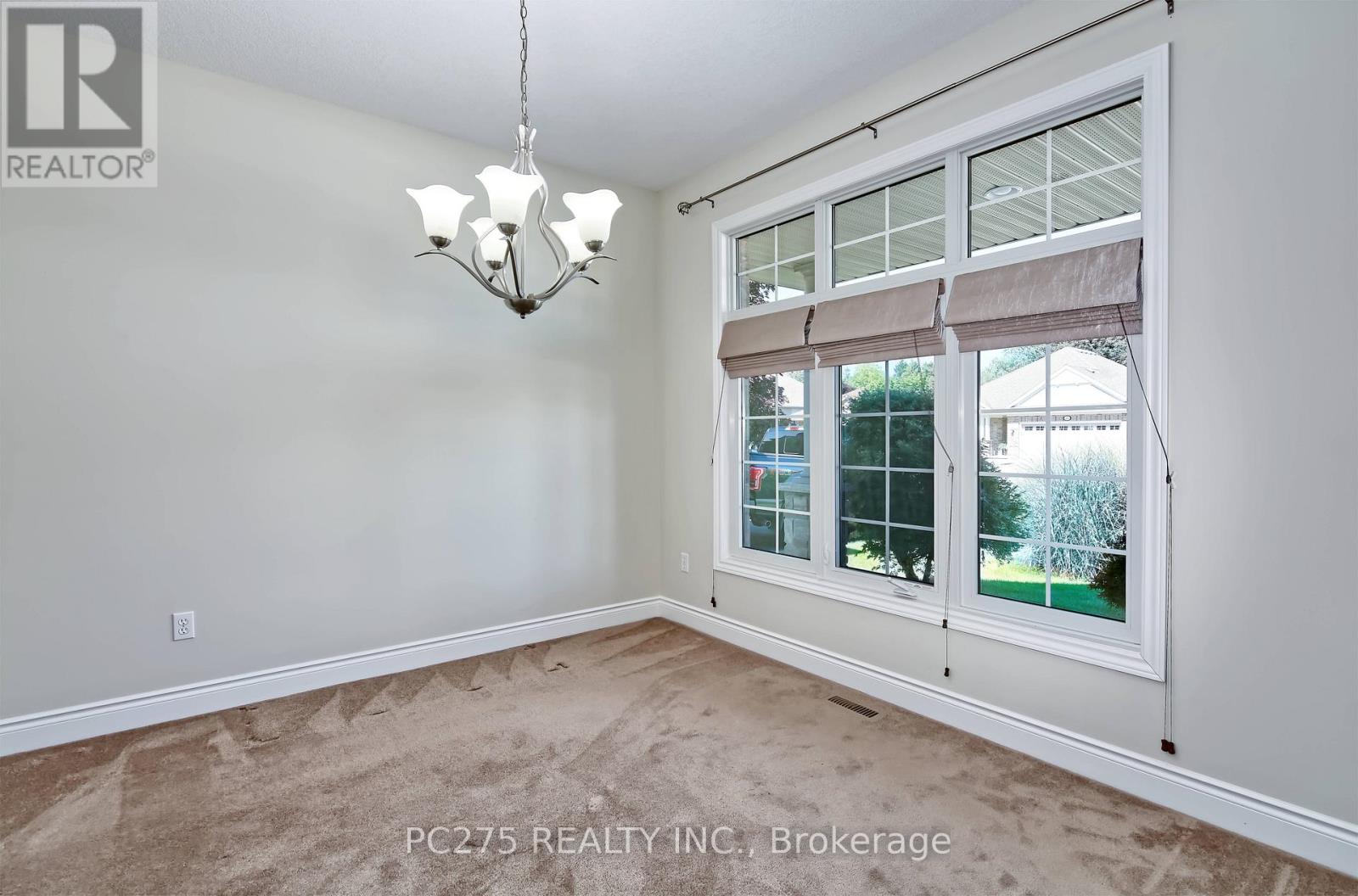 41 Park Place, Tillsonburg, Ontario  N4G 0B8 - Photo 6 - X12297775