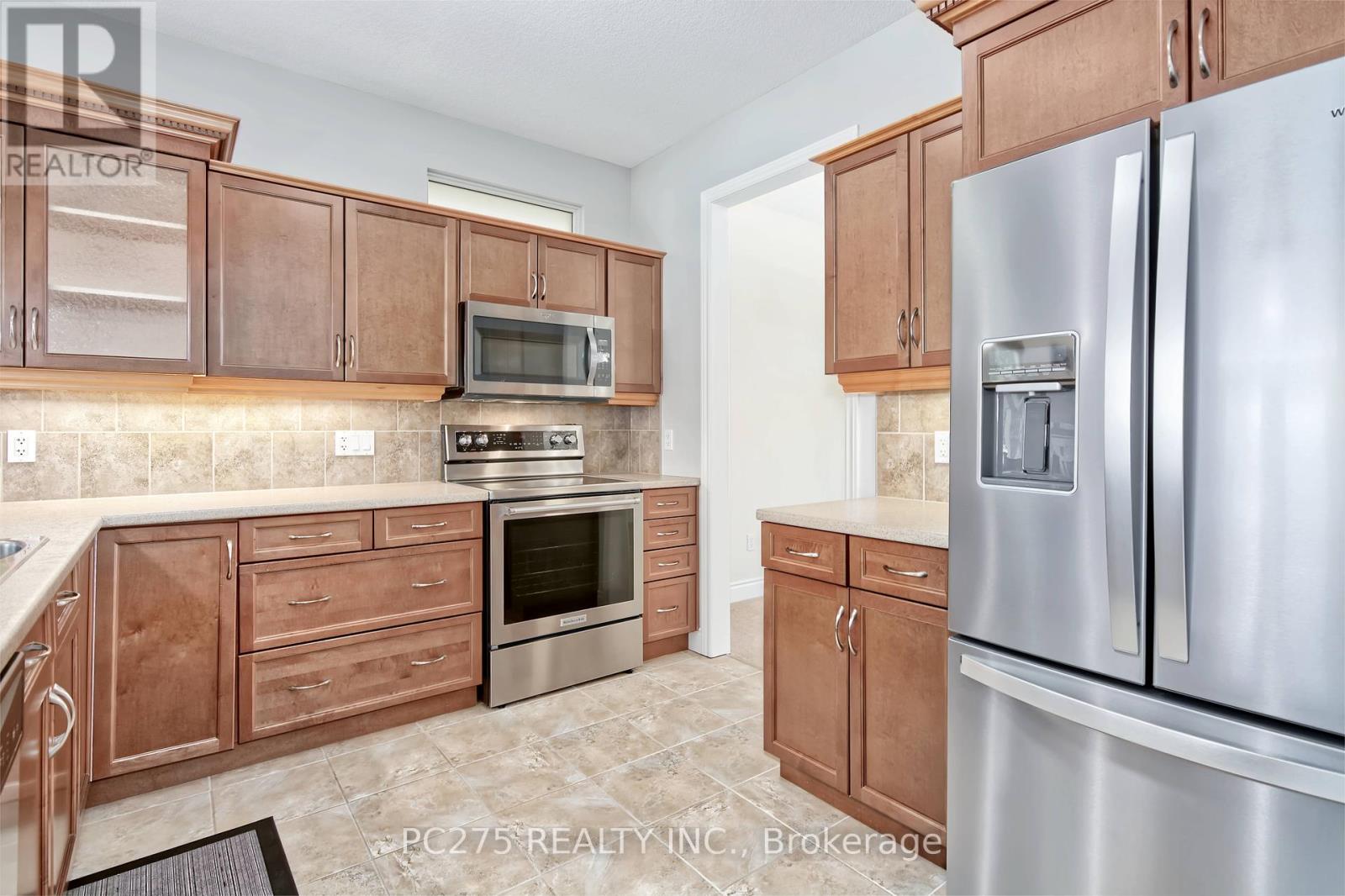 41 Park Place, Tillsonburg, Ontario  N4G 0B8 - Photo 9 - X12297775