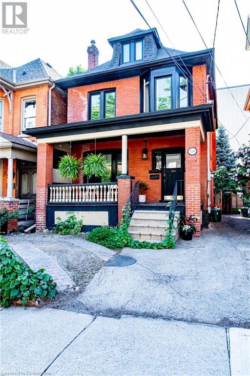 Property at 150 CAROLINE Street S image 2