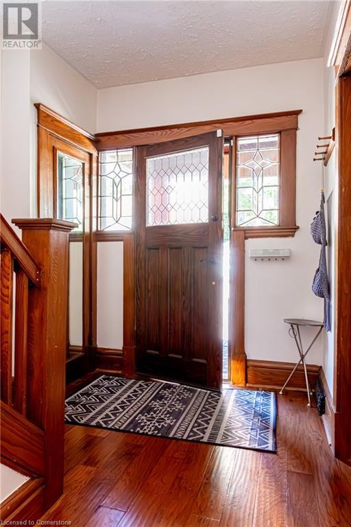 Property at 150 CAROLINE Street S image 3