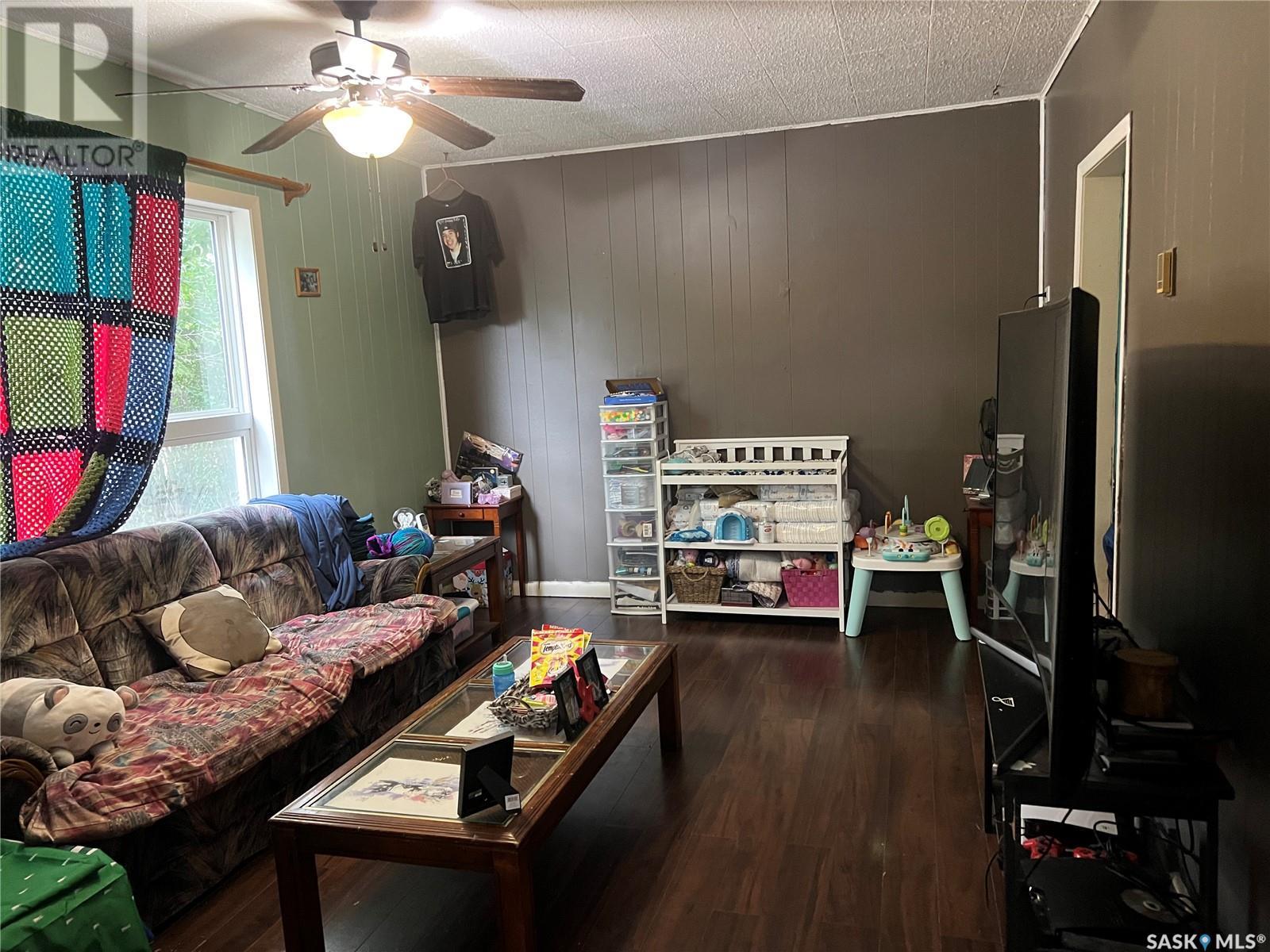 335 1st Avenue E, Porcupine Plain, Saskatchewan  S0E 1H0 - Photo 13 - SK009654