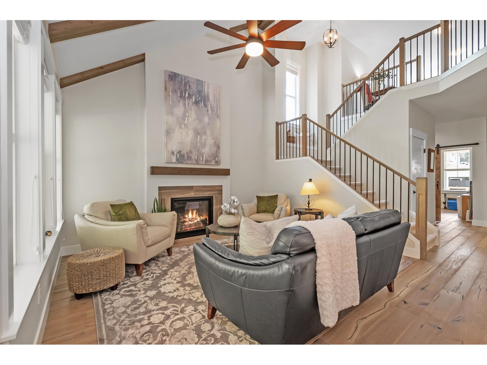 Property at 43306 CREEKSIDE CIRCLE image 3