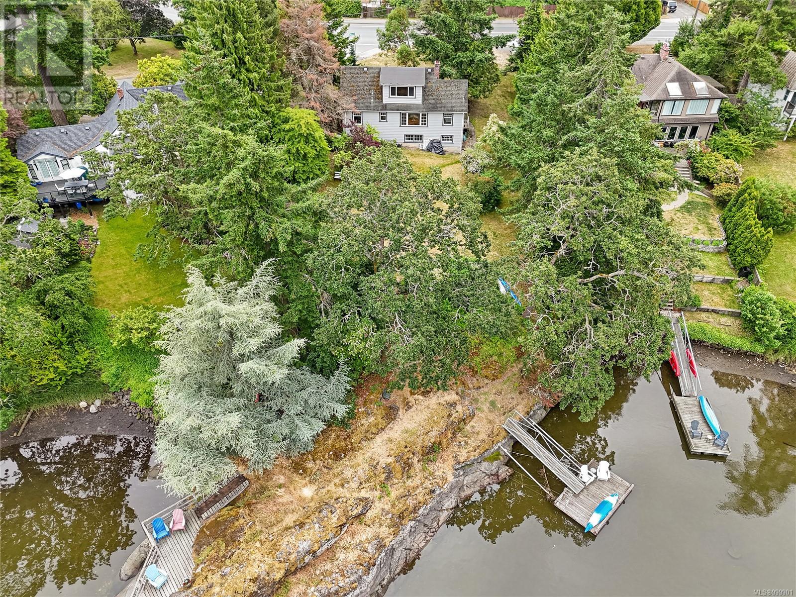 Property at 2868 Glenwood Ave image 1