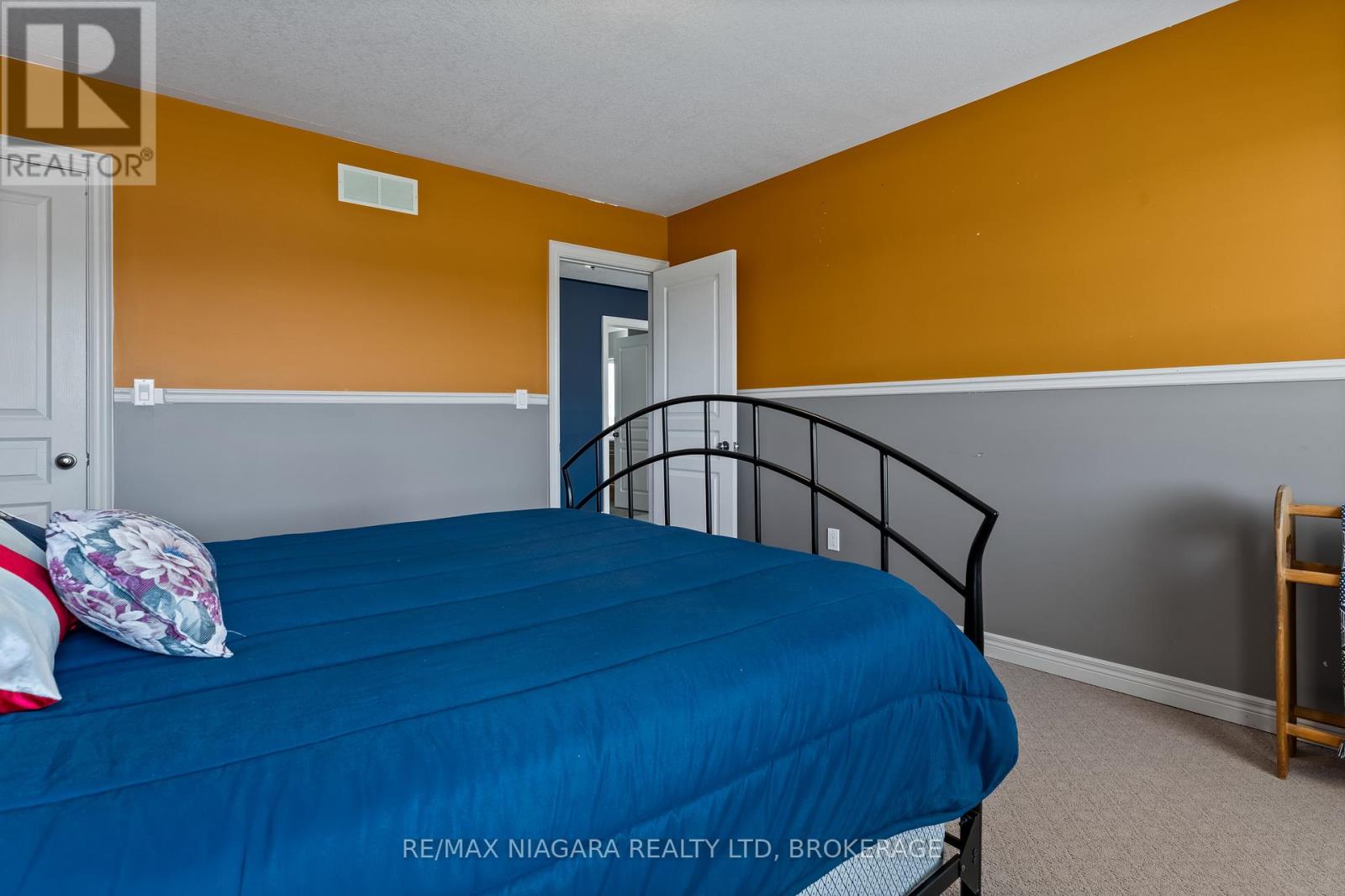 374 Niagara Stone Road, Niagara-On-The-Lake (Rural), Ontario  L0S 1J0 - Photo 26 - X12297726