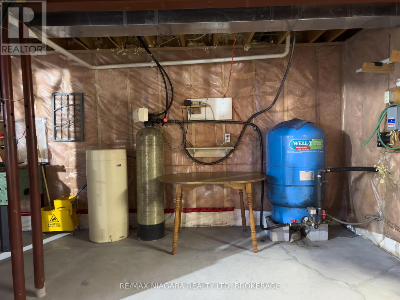 374 Niagara Stone Road, Niagara-On-The-Lake (Rural), Ontario  L0S 1J0 - Photo 37 - X12297726