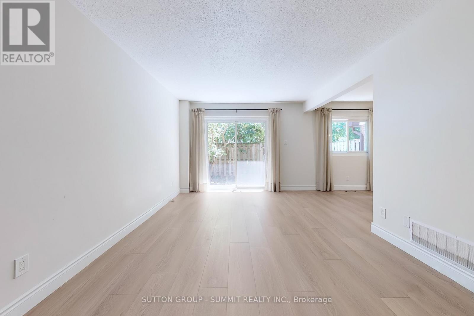 Property at 72 - 600 SILVER CREEK BOULEVARD image 5