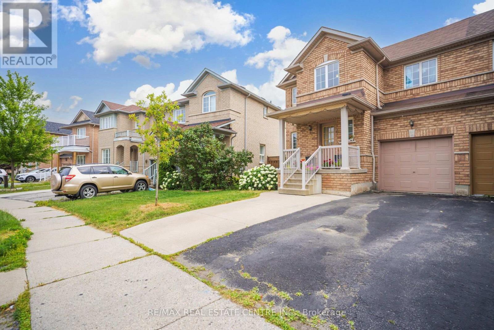 Property at 10 STARFISH COURT image 2