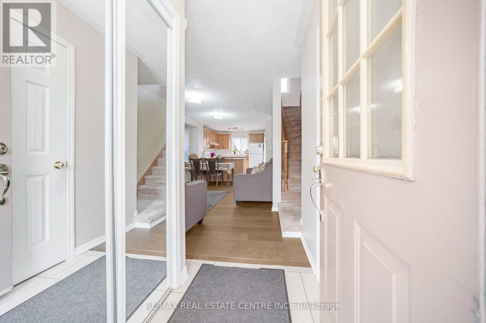 Property at 10 STARFISH COURT image 5