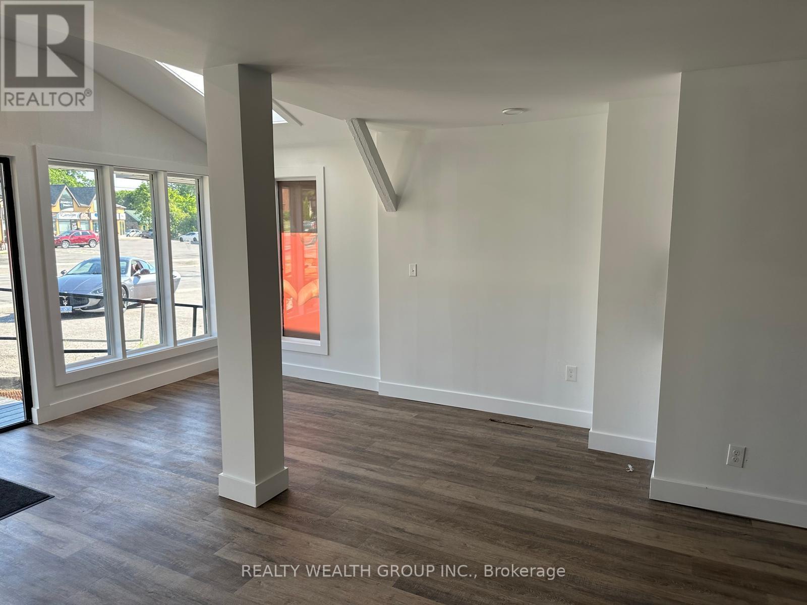 233 Kent Street W, Kawartha Lakes, Ontario  K9V 2Z1 - Photo 3 - X12297608