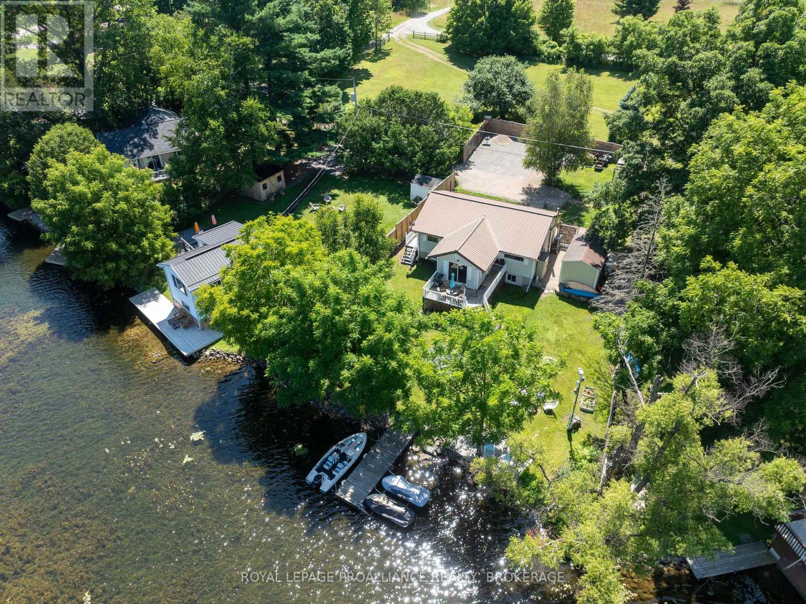 42 Rebecca Lane, Westport, Ontario  K0G 1X0 - Photo 2 - X12297799