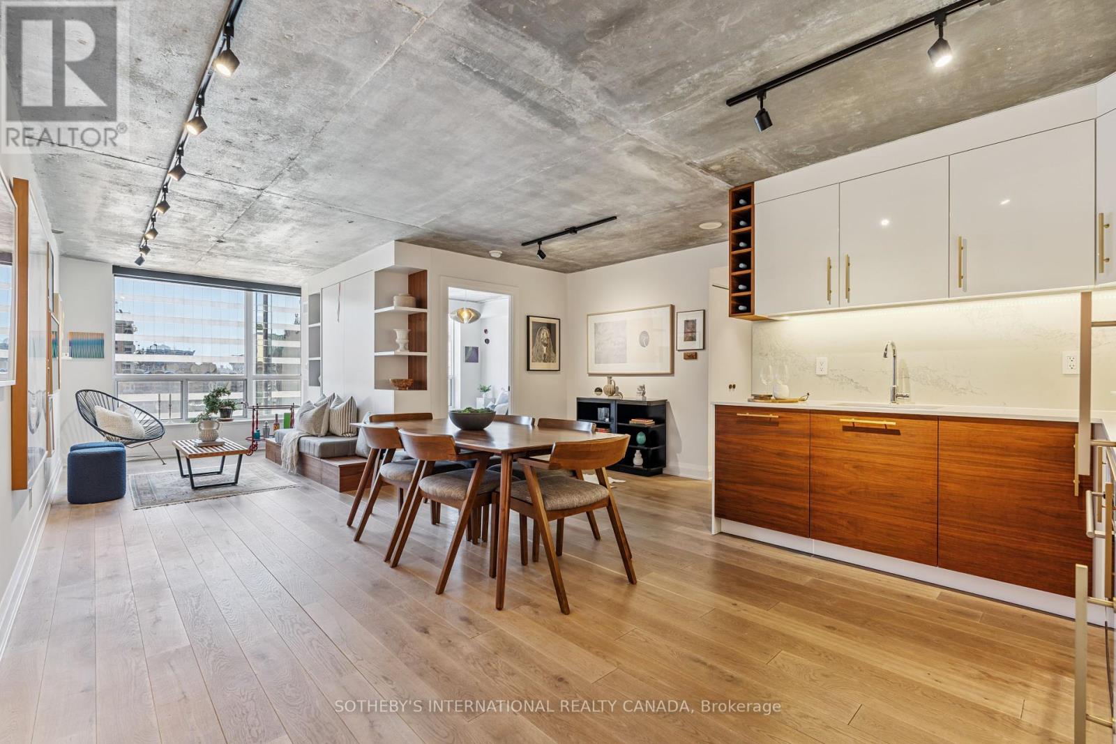 1011 - 152 St Patrick Street, Toronto, Ontario  M5T 3J9 - Photo 6 - C12297674