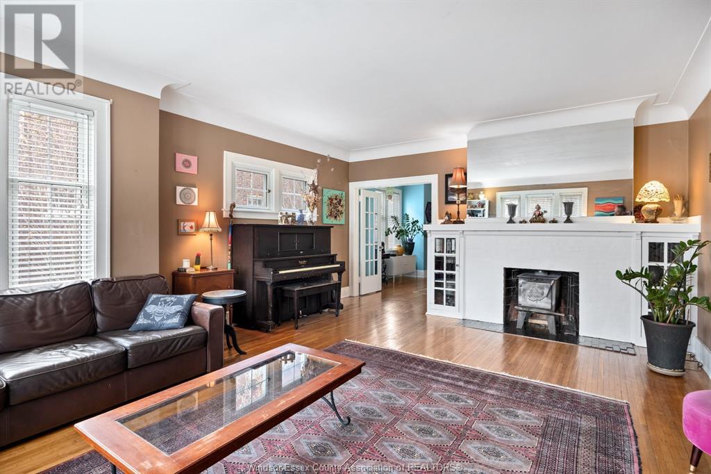 Property at 463 ASKIN image 5