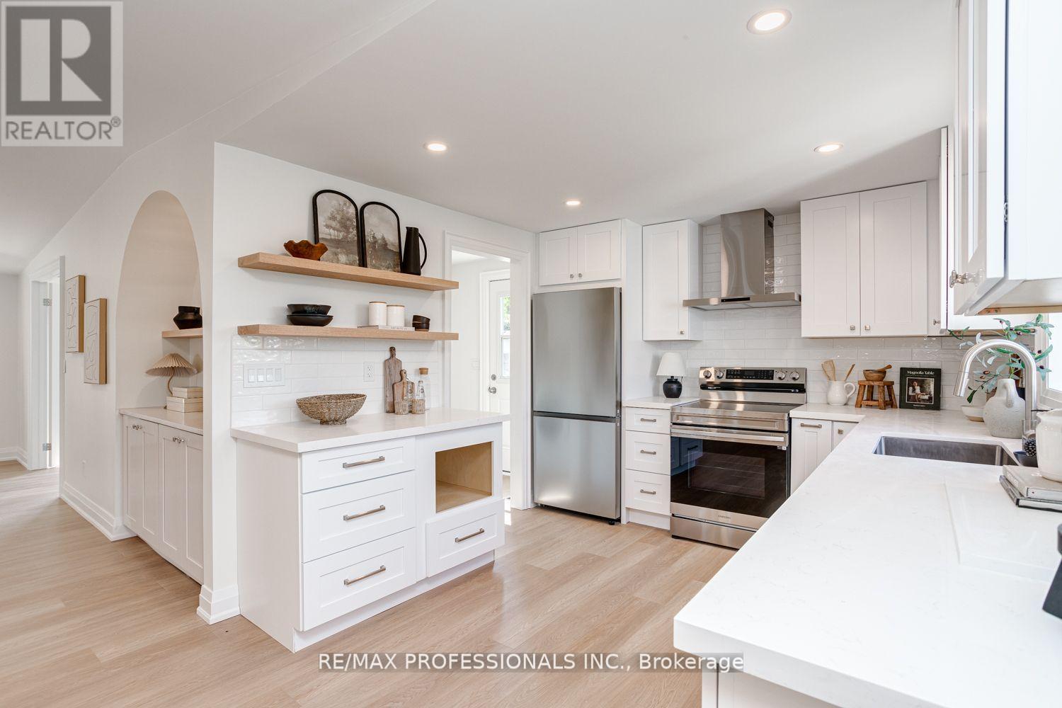 Property at 44 WILMOT TRAIL image 2