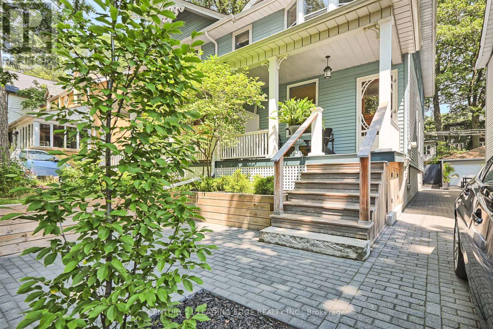 Property at 101 SILVER BIRCH AVENUE image 4