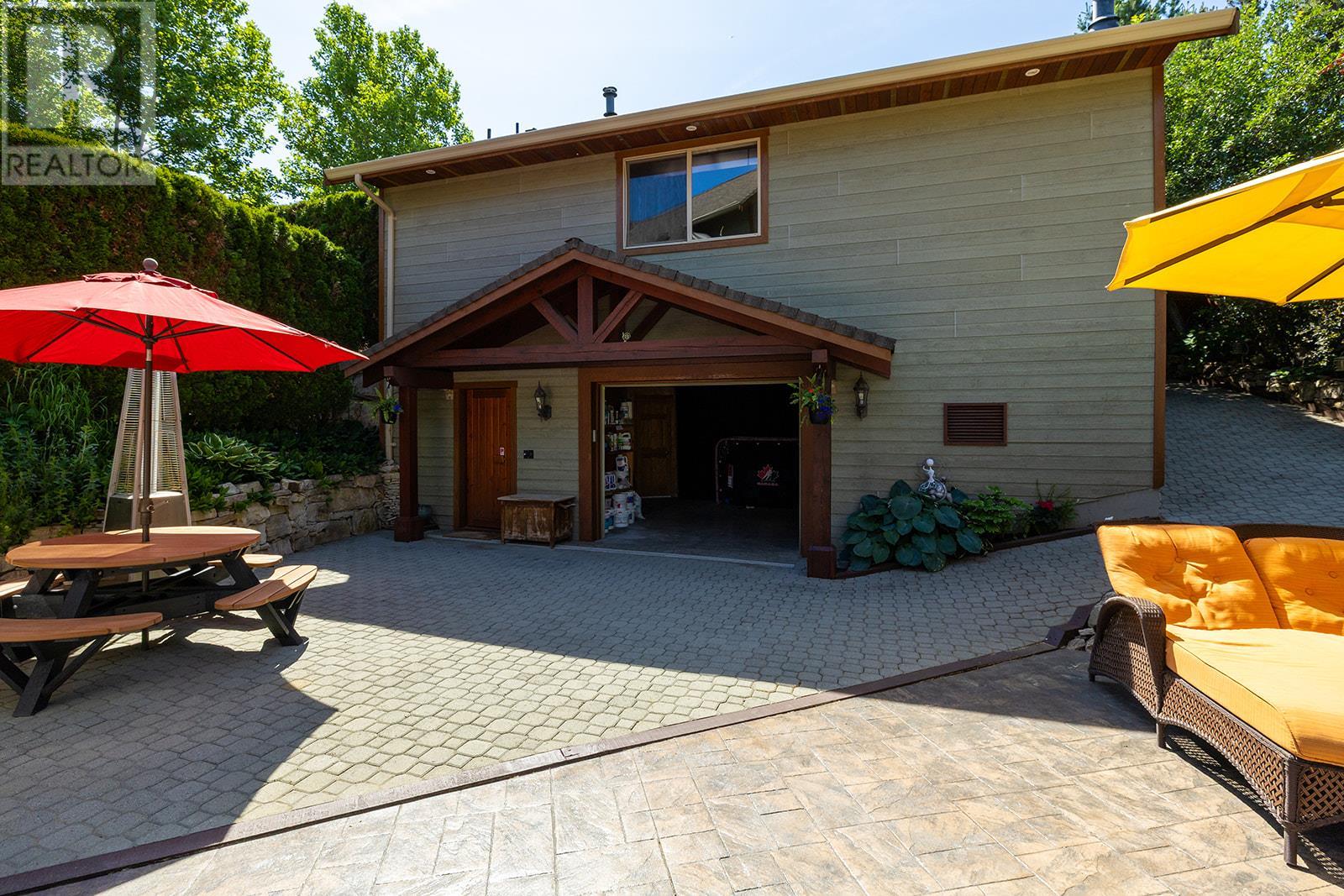 1682 Larkridge Court, Kelowna, British Columbia  V1W 4N5 - Photo 12 - 10356471