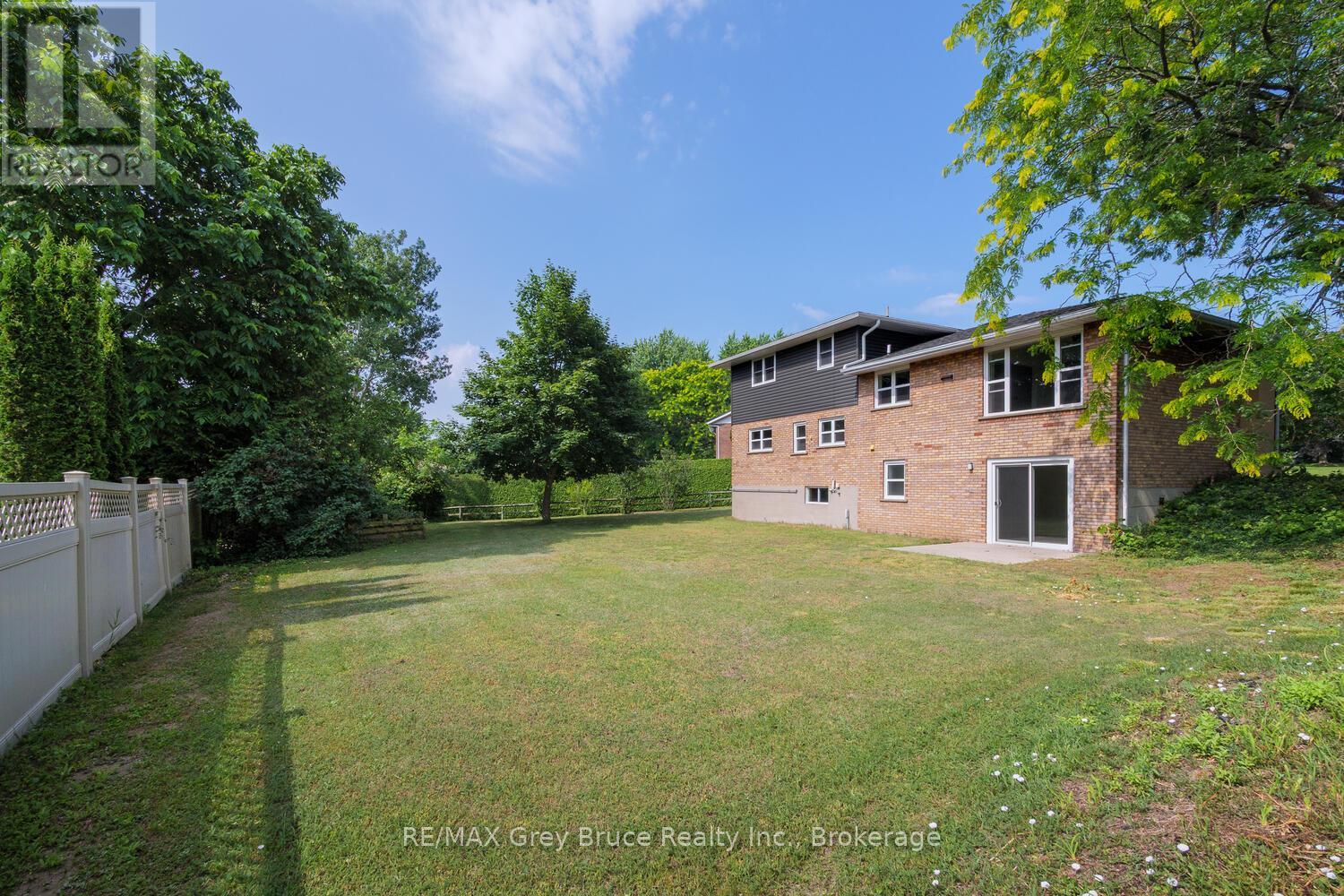 887 Nodwell Court, Saugeen Shores, Ontario  N0H 2C4 - Photo 17 - X12292998