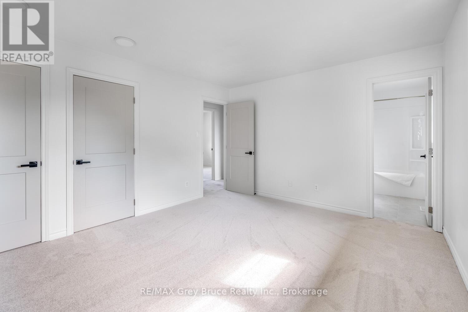 887 Nodwell Court, Saugeen Shores, Ontario  N0H 2C4 - Photo 29 - X12292998